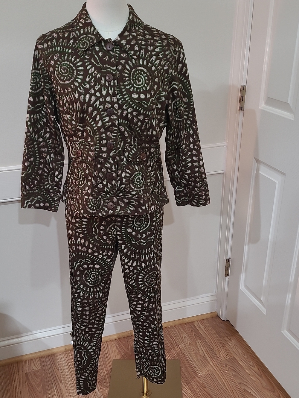 Ruby Rd. Two-Piece Batik-Print Matching Jacket and Pant Set - Size 8